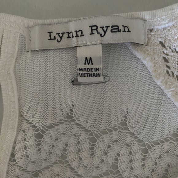 Soft Girl Coquette Lace Top Beach Sz M Fairy Y2K White Vacation Travel Keyhole - Picture 14 of 16